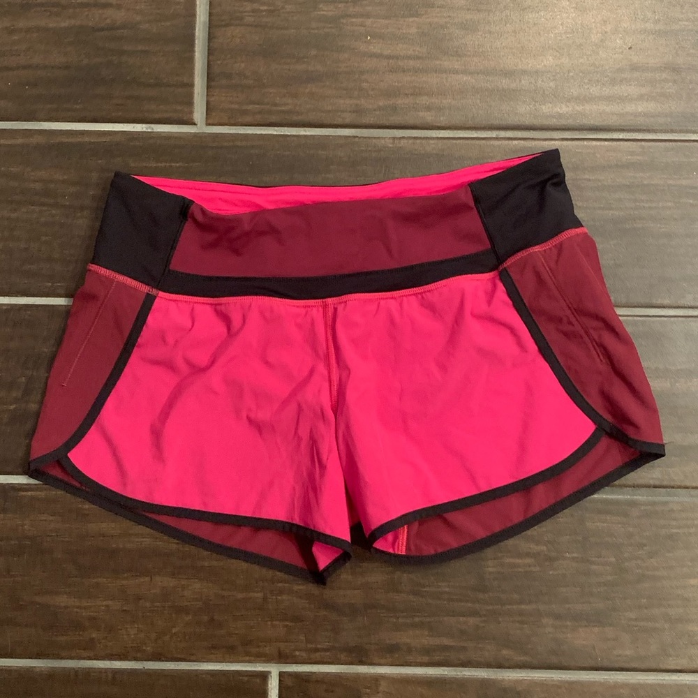 Lululemon Speed Short Size 8 EUC